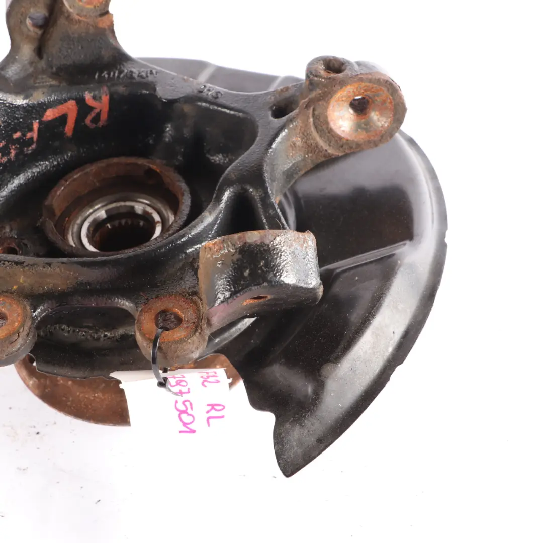 BMW F32 soporte rueda trasera izquierda eje de suspensión cubo de rueda 6797501