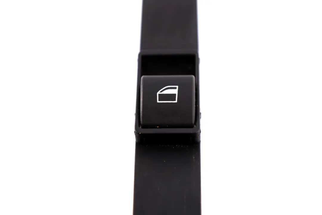 BMW E46 Front Electric Control Switch Window Lifter Right O/S Black 6902177