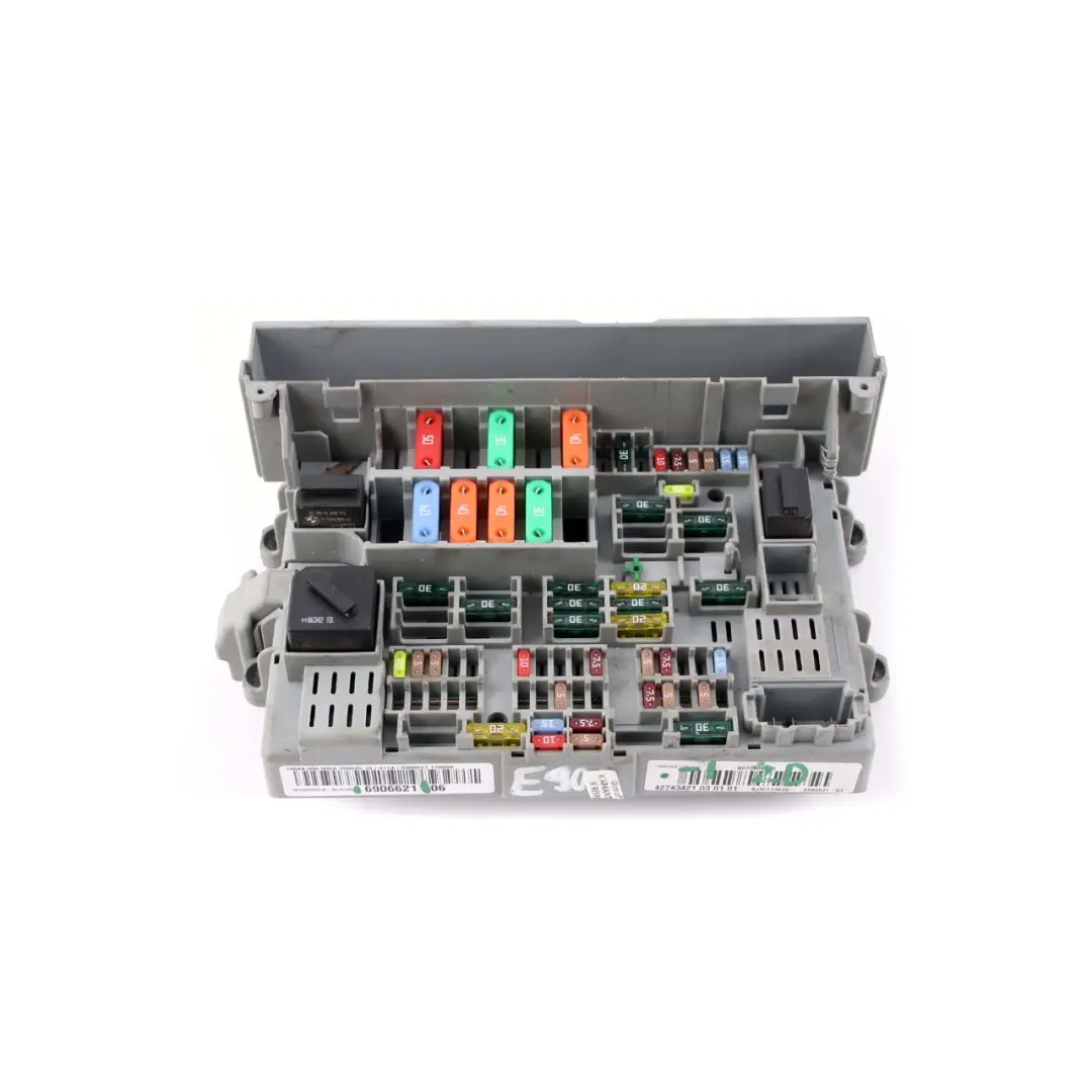 BMW E87 E90 E91 E92 E93 Power Distribution Fuse Box Front