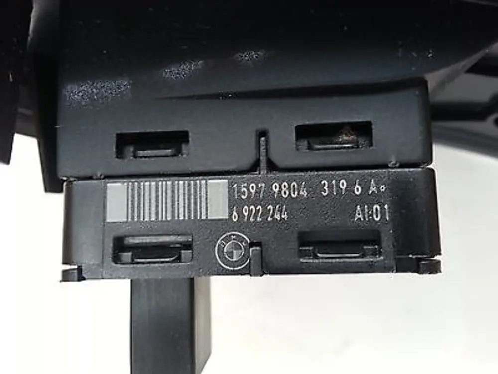 Trim panel Switch window lifter rear right 6951965 O/S BMW 5 SERIES E60 E61 M5 - SKU 6951965-2 - Part number 61316951965
