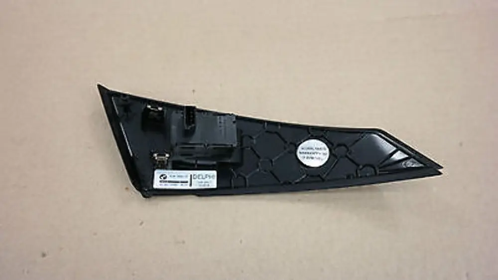 BMW 5 SERIES E60 E61 M5 Trim Panel Switch window lifter rear right 6951965 O/S