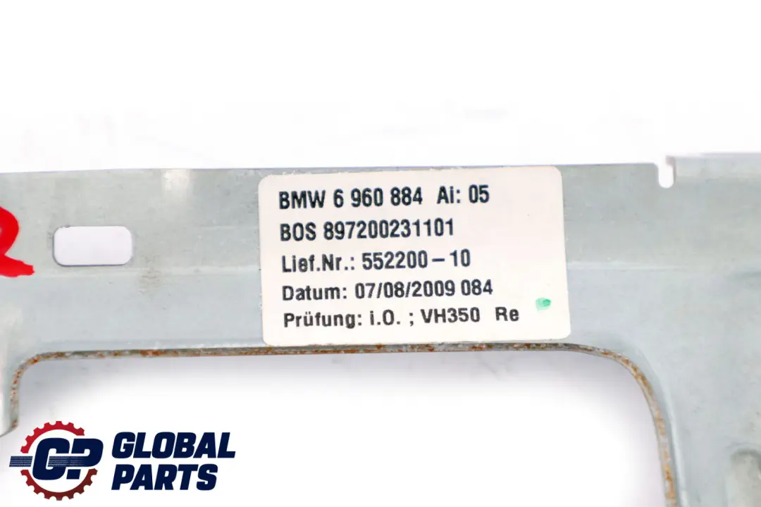 BMW E61 Support de panneau d'habillage droit arrière 6960884