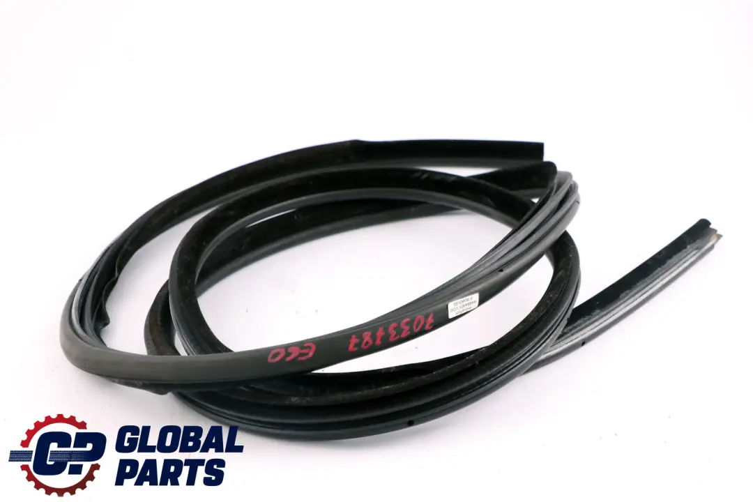 BMW 5 Series E60 E61 LCI Front Door Seal Edge Protection Weatherstrip 7033787