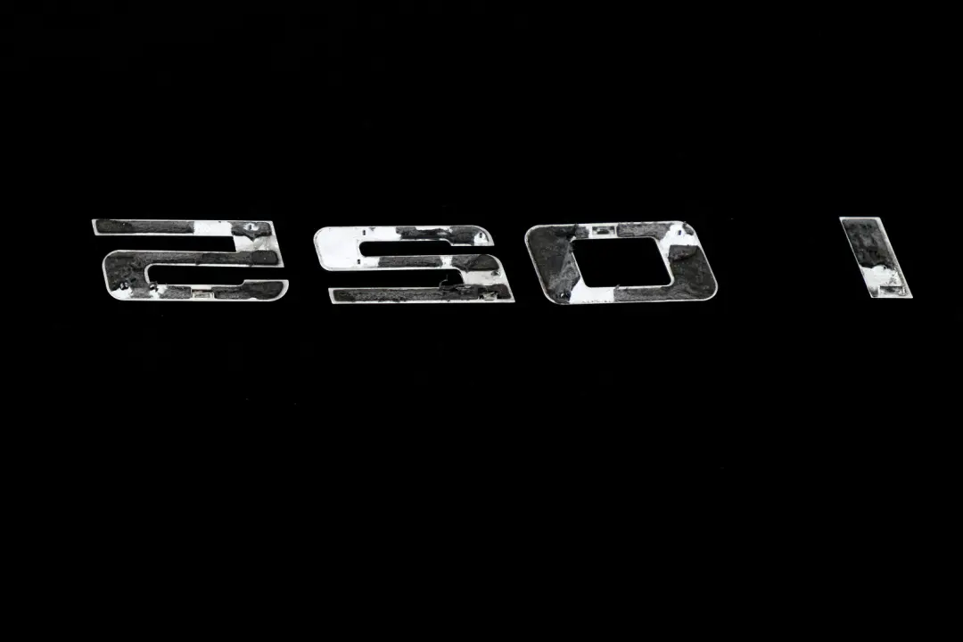 BMW E60 E60N E61 LCI Lettering Logo Emblema Inscripcion 520i 7039782