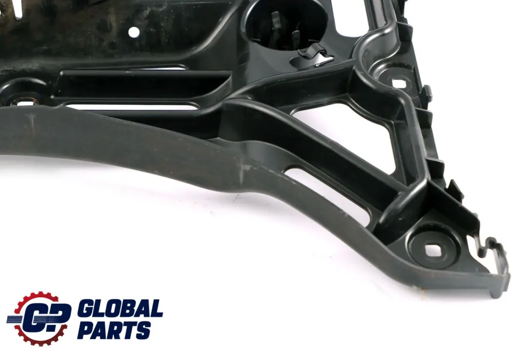 BMW E61 LCI Soporte parachoques trasero izquierdo 7060795