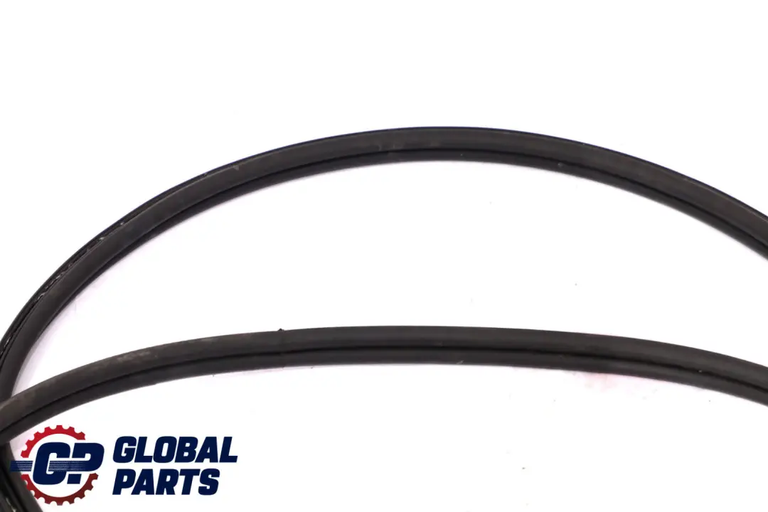 BMW 5 Series E61 Trunk Lid Seal Edge Protection Weatherstrip Rubber 7061389