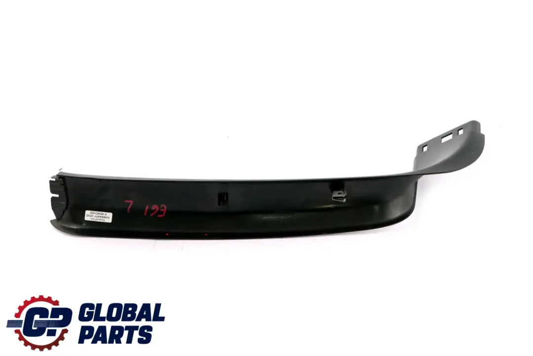 BMW E61 Touring Panneau de garniture lateral gauche couvercle de coffre 7061395