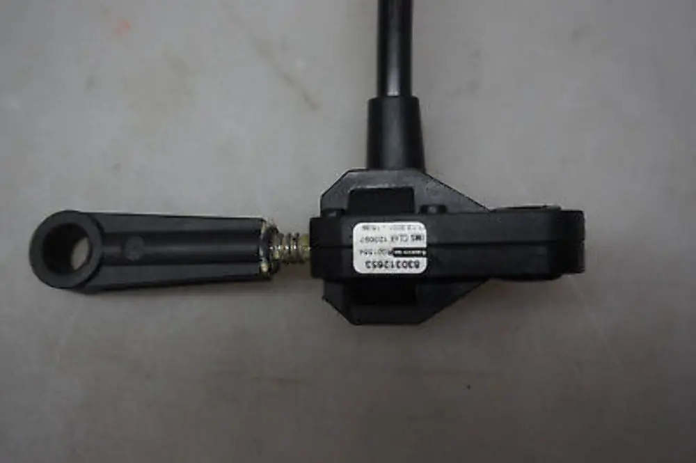 Front Seat Flexible Shaft And Transmission Bracket Set BMW 5 7 Series E60 E65 - SKU 7068055 - Part number 7068055