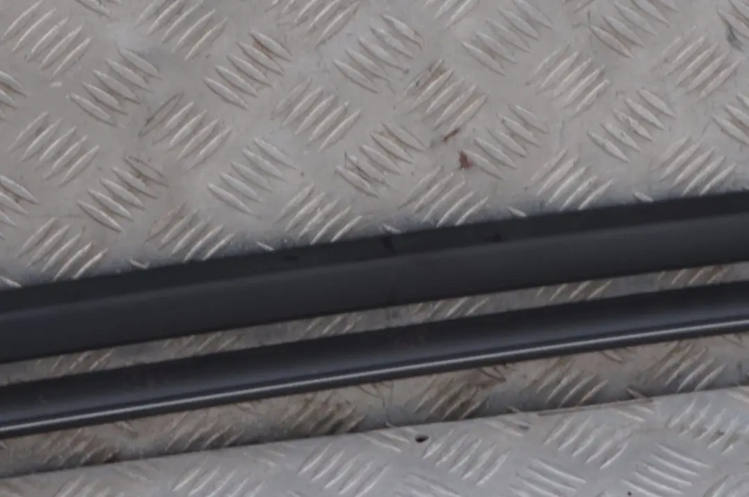 Listwa ozdobna dachu reling prawy BMW E61 E61N