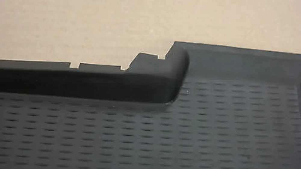 BMW 1 Series E87 Glove Box Rubber Insert Tray Cover 51457114107 7114107