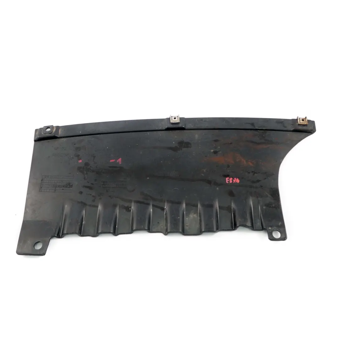 BMW E81 E82 E87 E88 LCI Parachoques trasero Bajo Panel Cubierta 7118162