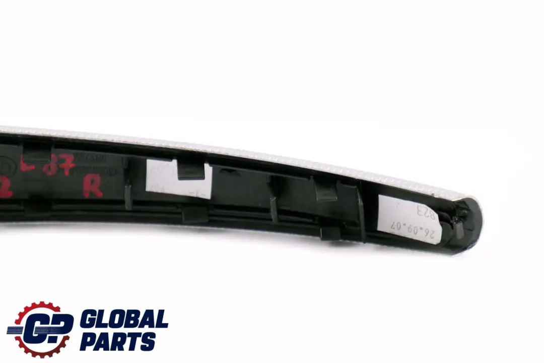 BMW 1 Series 2 E87 Trim Cover Door Handle Right O/S Glacier Silver 7129260