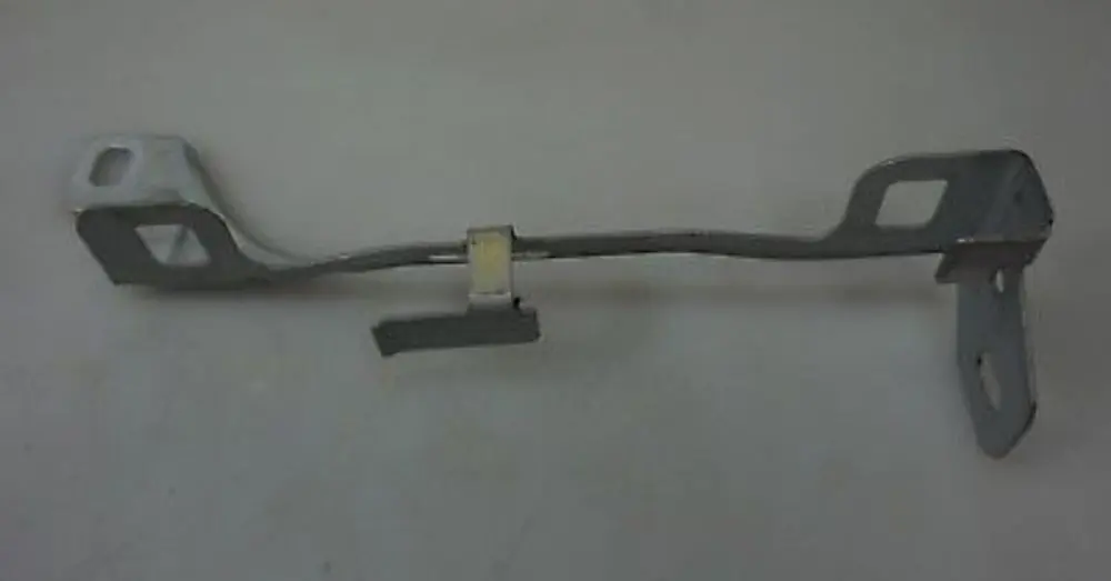 BMW 1 Series E87 Cover Holder Bracket Instrument Panel Bottom Centre 7137424