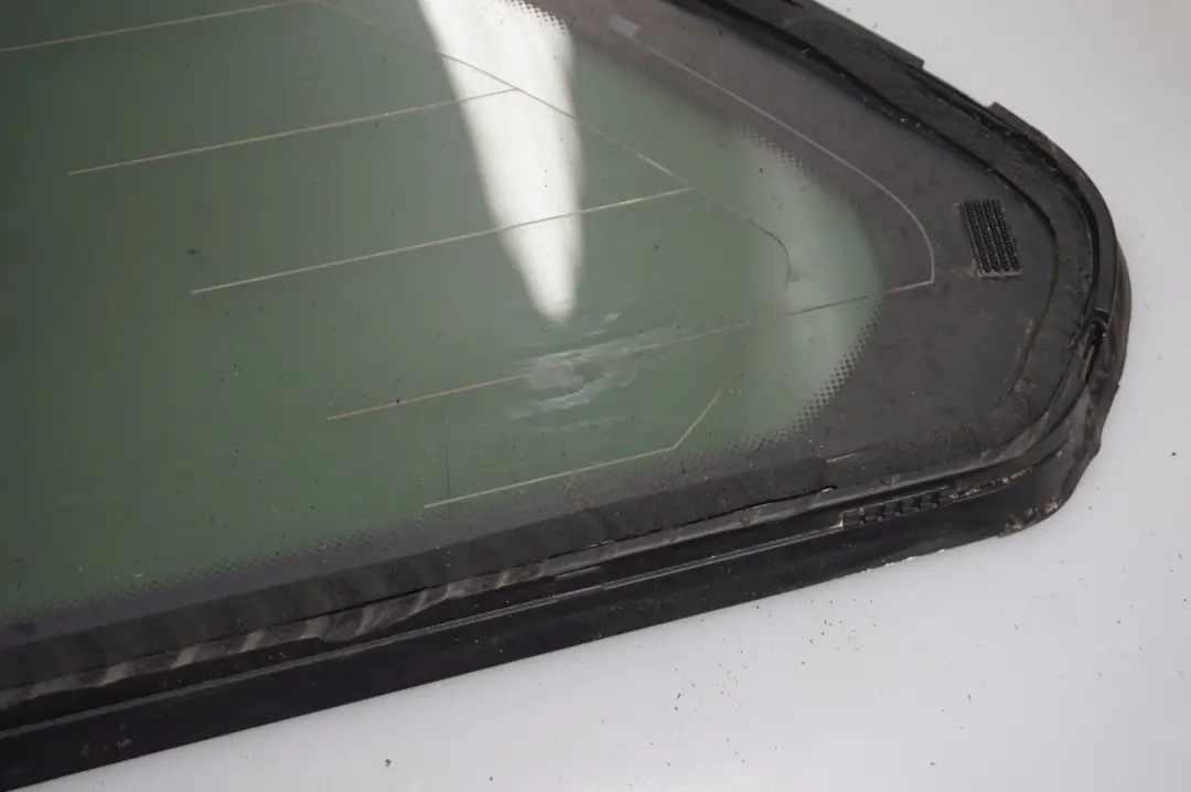 Right Side Tinted Window O/S Green AS3 BMW 5 Series E61 Touring Rear - SKU 7163610 - Part number 7163610