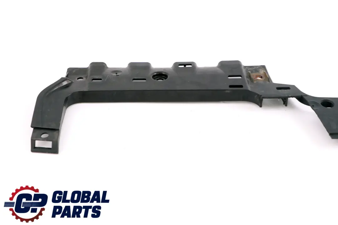 BMW E90 E91 Guide Bottom Centre Rear Bumper Guide 51127163847 7163847