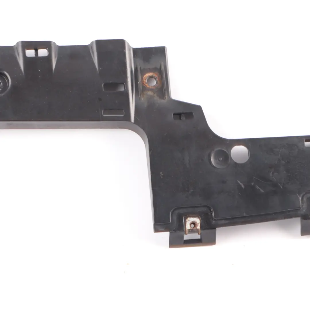 BMW E90 E91 Guide Bottom Centre Rear Bumper Guide 51127163847 7163847