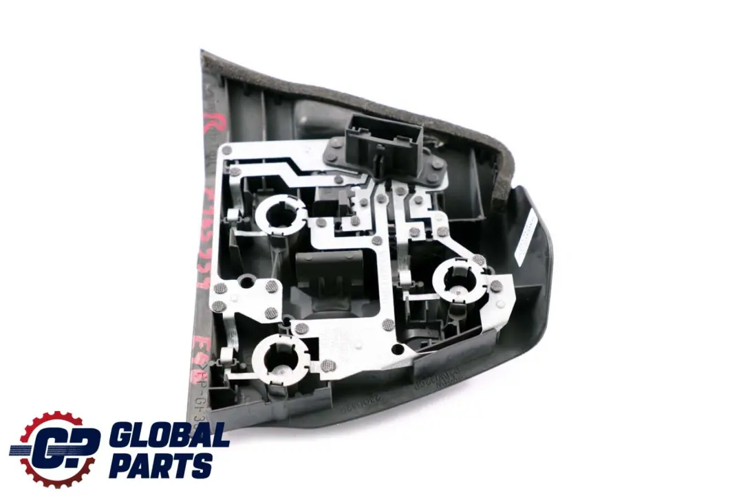 BMW 3 er E46 Lampenträger Heckleuchte Seitenwand Rechts 7165954