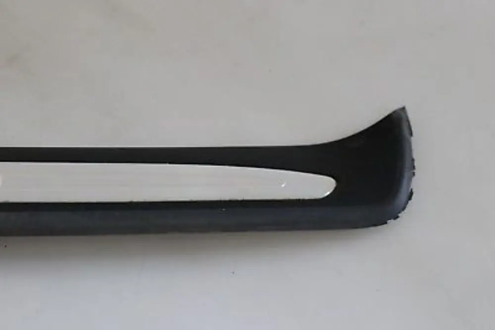 BMW 5 Series E60 E61 LCI Front Right Entrance Cover Trim Strip O/S 7172290