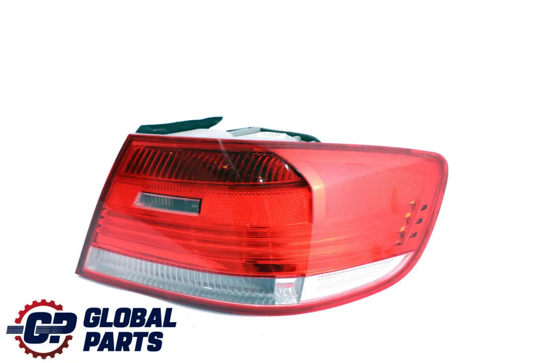 GenuineBMW E92 Luz Trasera En El Panel Lateral Derecho 7174404