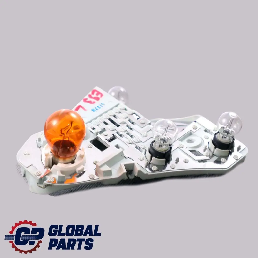 Iluminacion Lateral Portalamparas Toma Trasera Izquierda BMW E93 - SKU 7178383 - Número de pieza 7178383