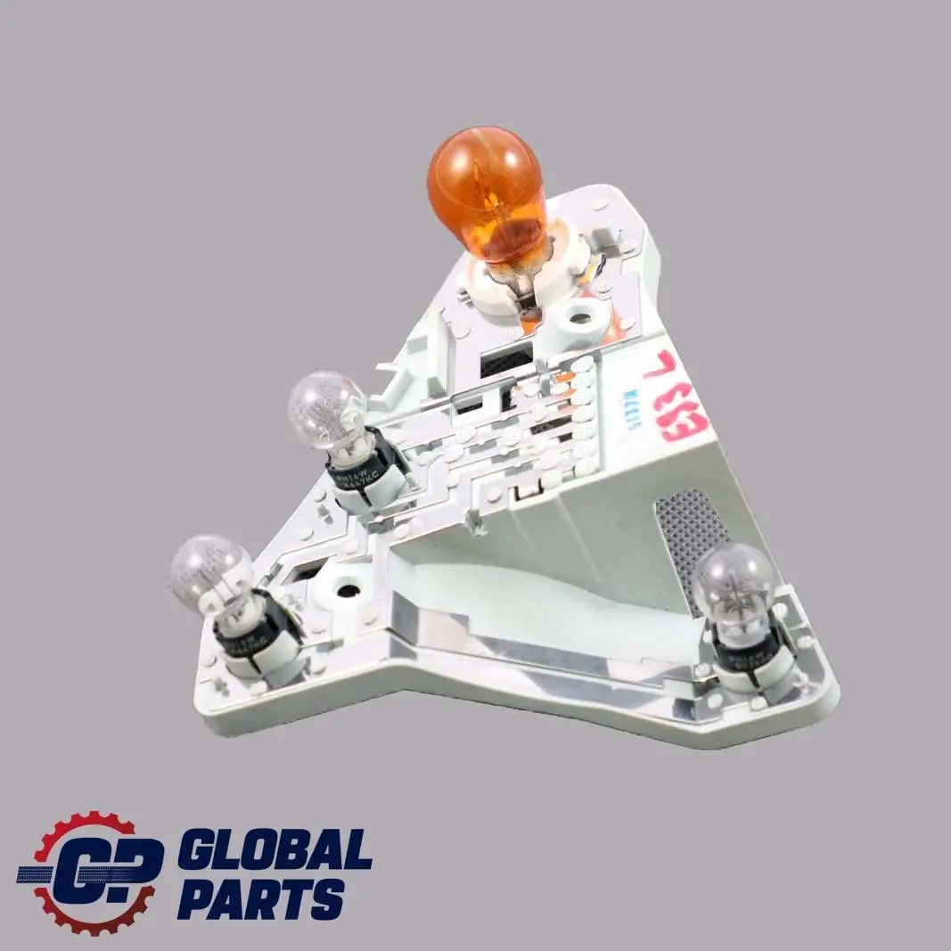 Iluminacion Lateral Portalamparas Toma Trasera Izquierda BMW E93 - SKU 7178383 - Número de pieza 7178383
