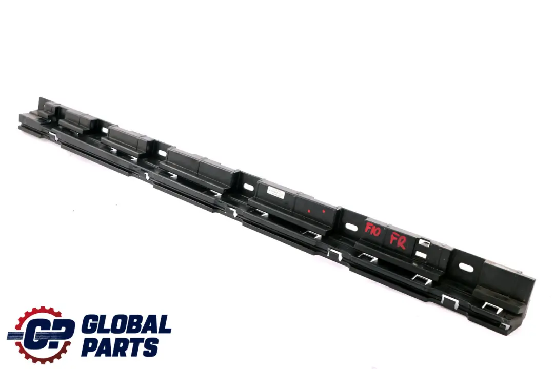 BMW F10 F11 LCI Tira De retencion Sill Delantero Derecho 7184778