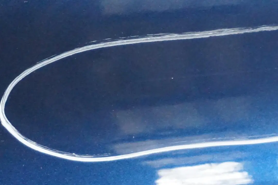 BMW 1 er E87 Fahrerseite Tür Vorne Links Tiefseeblau Blau Metallic - A76