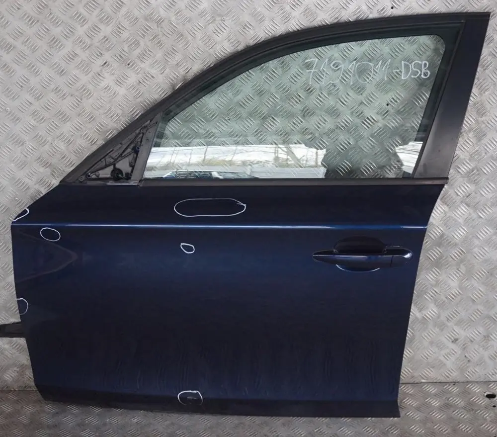 BMW 1 er E87 Fahrerseite Tür Vorne Links Tiefseeblau Blau Metallic - A76