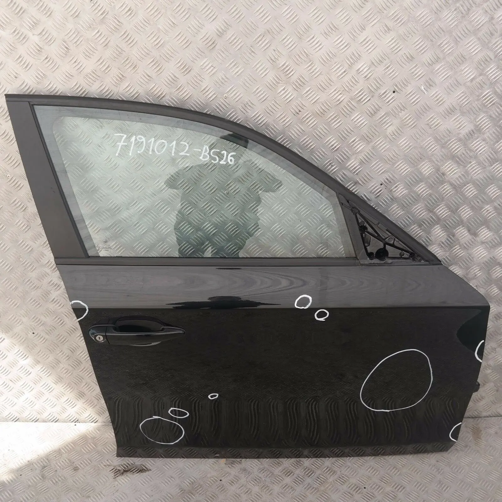 BMW 1 SERIES 26 E87 E87N Door Front Right O/S Black Sapphire Metallic - 475