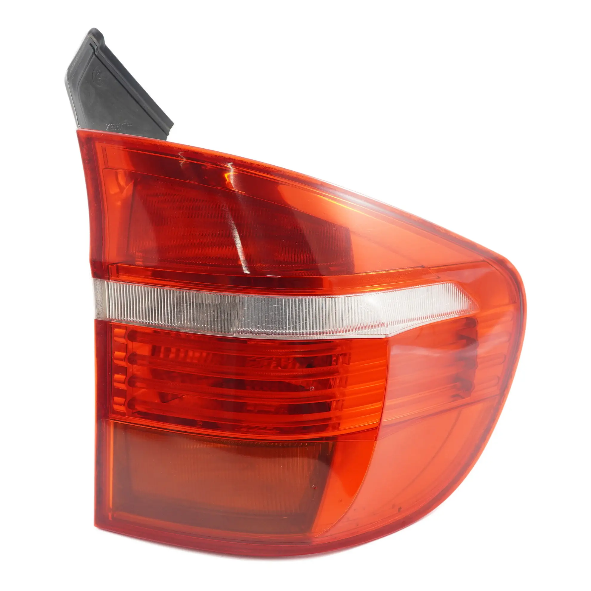 BMW X5 Series E70 Rear Light Lamp Trim In The Side Panel Right O/S 7200818