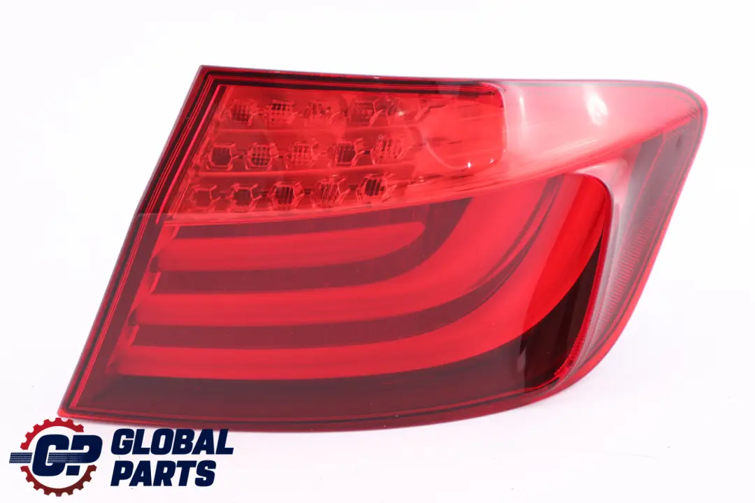 BMW F10 Luz Trasera En El Panel Lateral Derecho 7203230