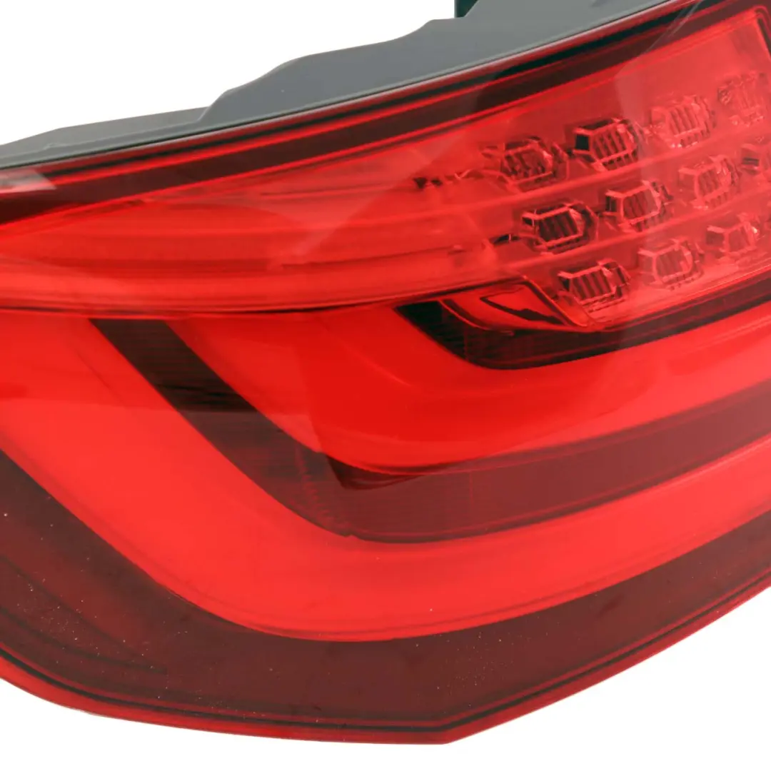 BMW F11 Touring Luz Trasera En El Panel Lateral Izquierdo 7203233