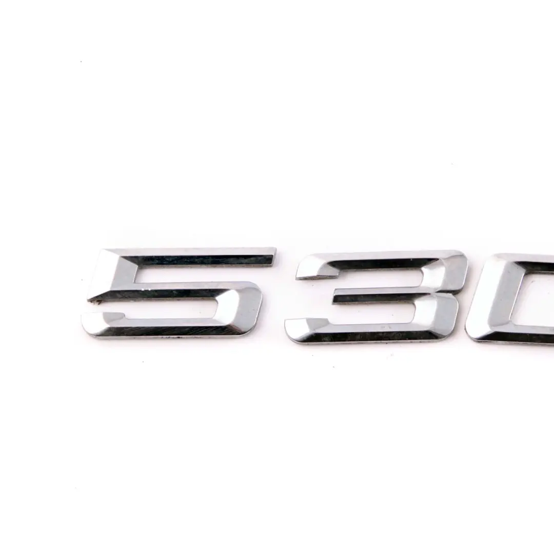 BMW F07 530d hinten aufgeklebt Kofferraumdeckel Emblem Schriftzug 7239617