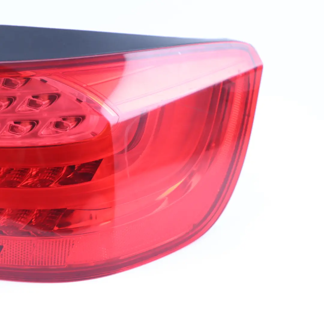 BMW E93 LCI Convertible Rear Light In The Side Panel Right O/S 7252092