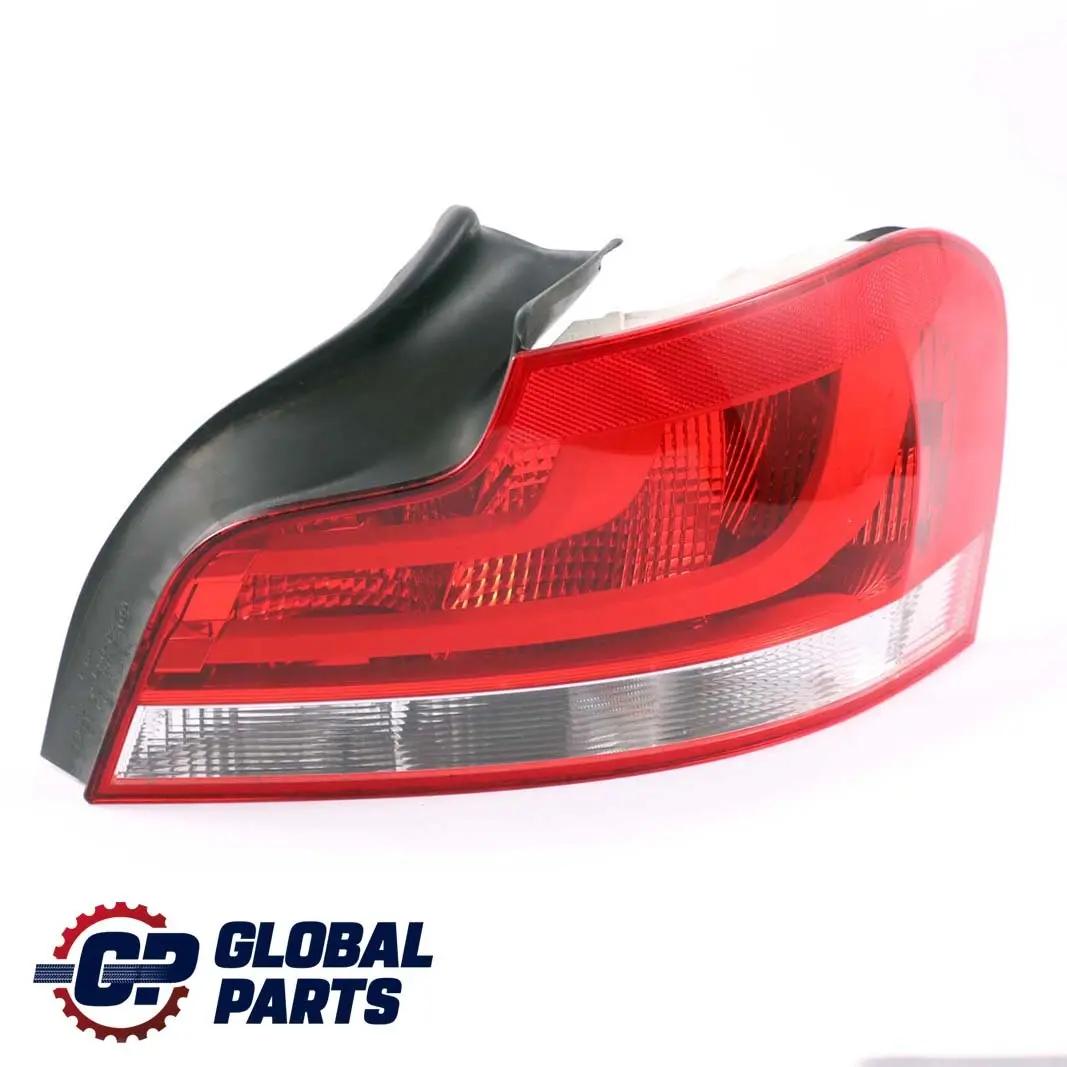 BMW E82 E88 Lampa Prawa Prawy Tył 7273430