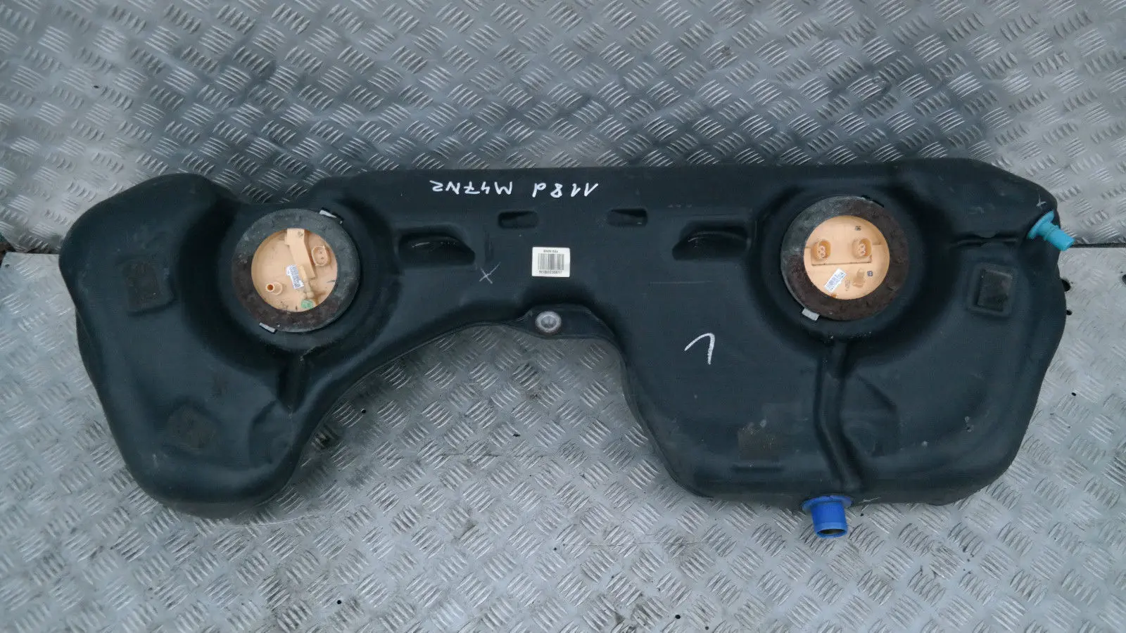 BMW E81 E87 M47N2 Diesel Depósito de combustible completo 7283801