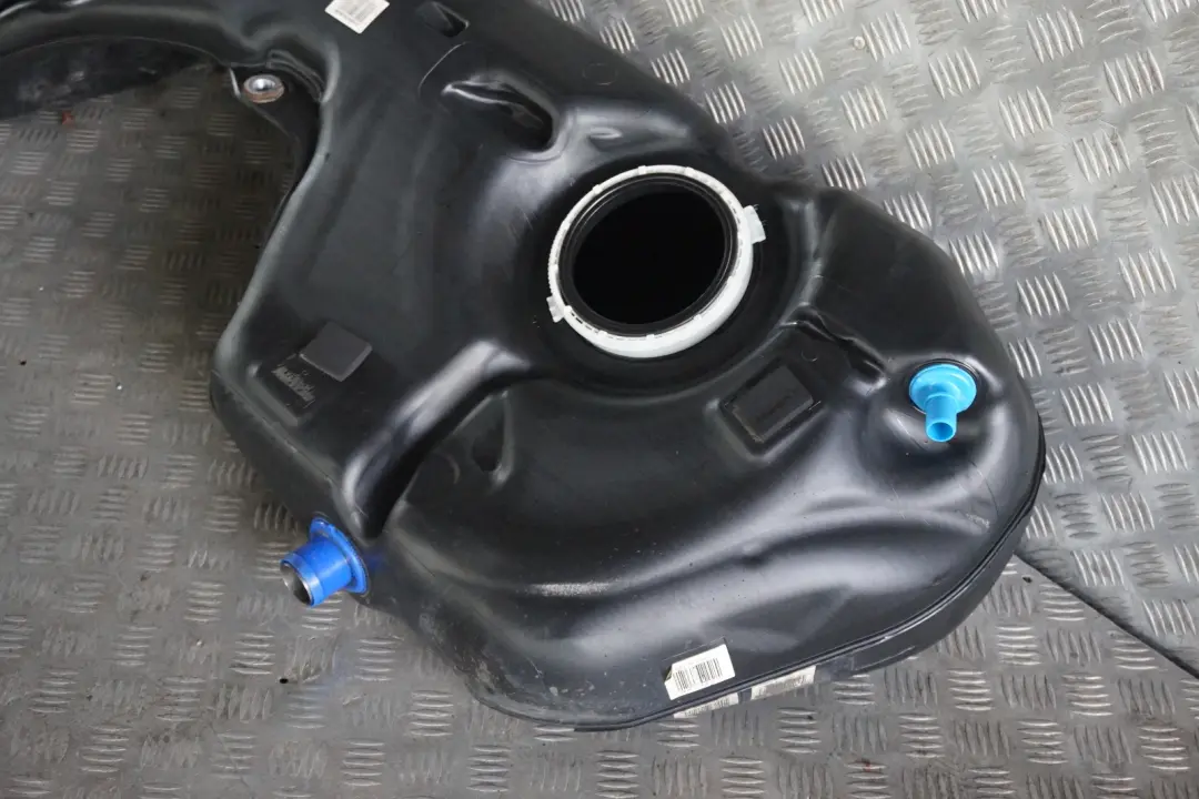 BMW E82 E88 Deposito De combustible desnudo Diesel 118d 120d 123d N47 N47S