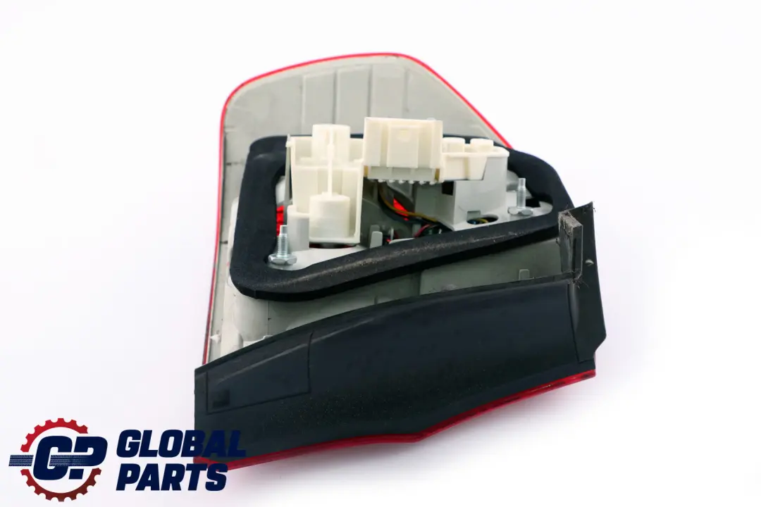 BMW E90 LCI E90N Luz Trasera En El Panel Lateral Derecho 7289426