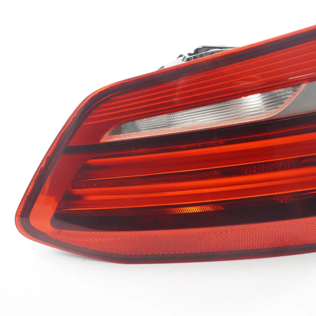 BMW F45 Luz Trasera Derecha Luz Tapa Maletero Portón Trasero 7311042