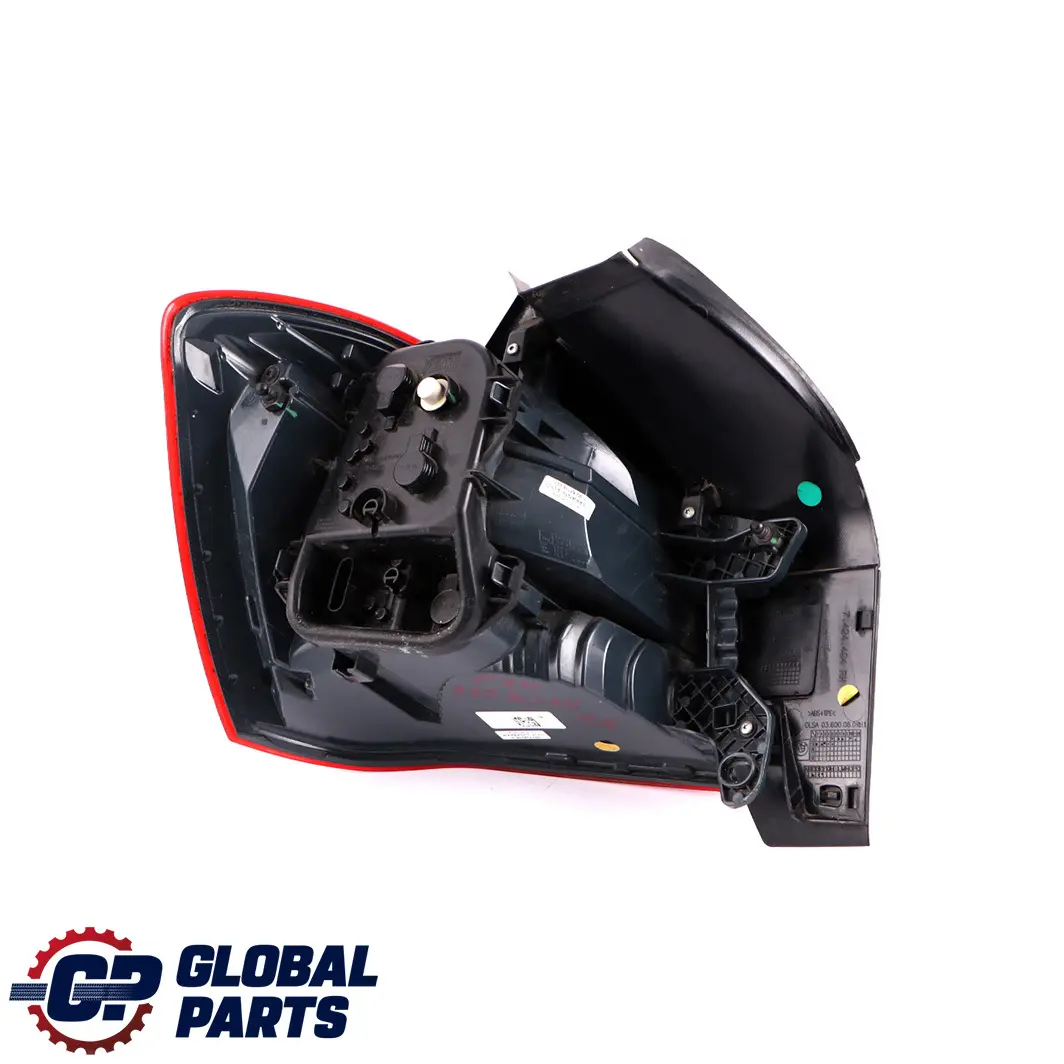 BMW F20 F21 LCI Fanale posteriore Pannello laterale destro 7359018