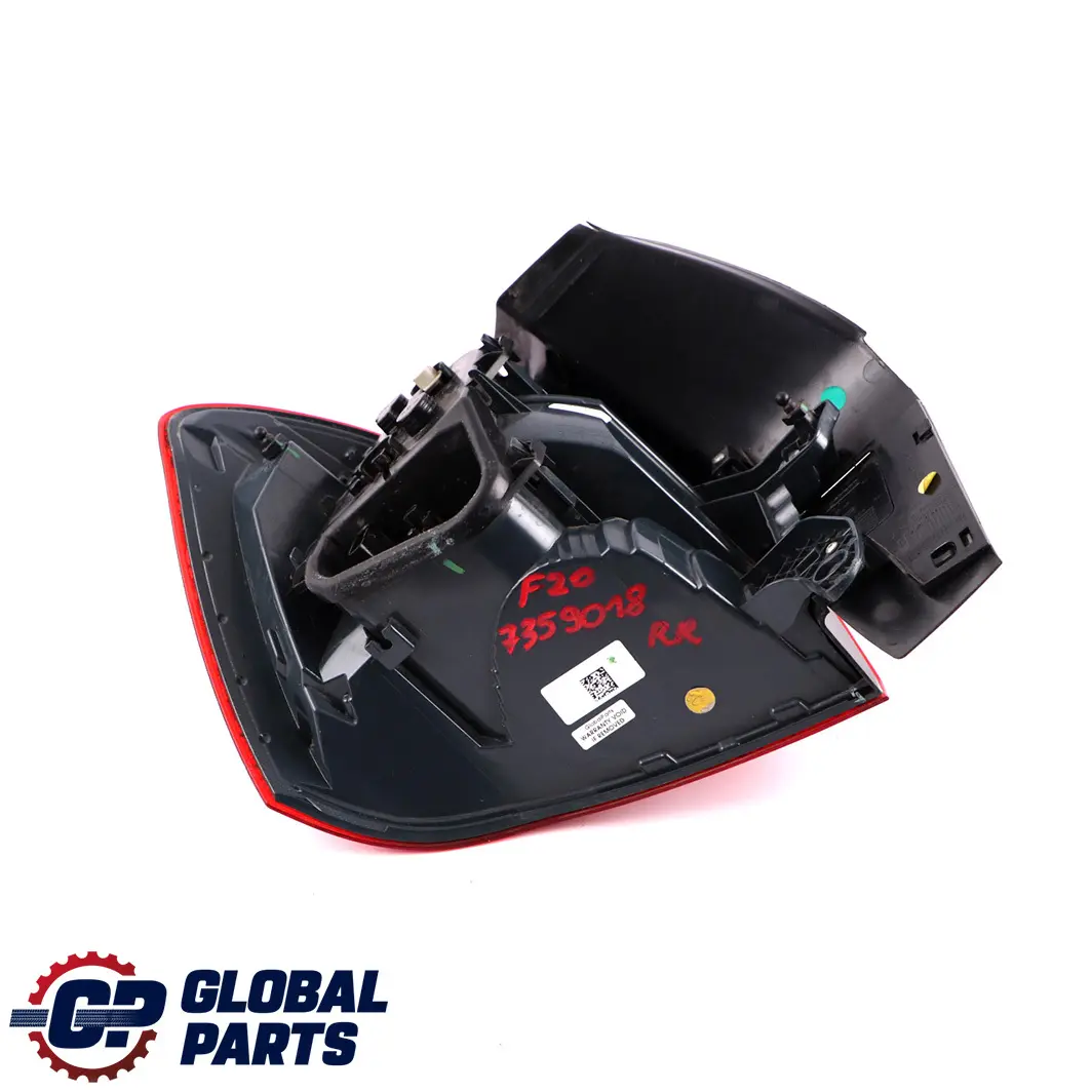 BMW F20 F21 LCI Fanale posteriore Pannello laterale destro 7359018