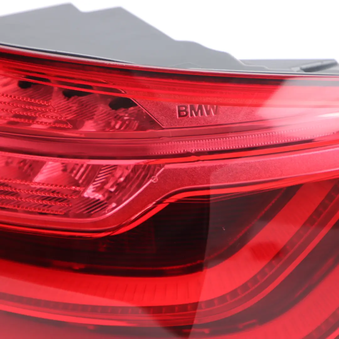 BMW F11 Touring Luz Trasera En El Panel Lateral Derecho 7370346