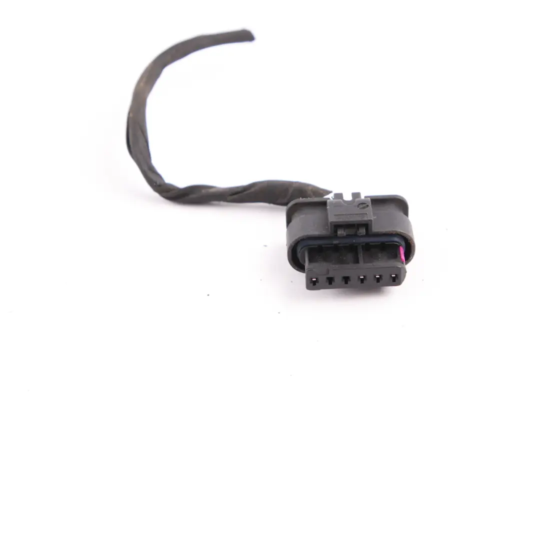BMW F32 F82 LCI Rear Light Side Panel Right O/S Plug Socket Wiring 1-2141397-1