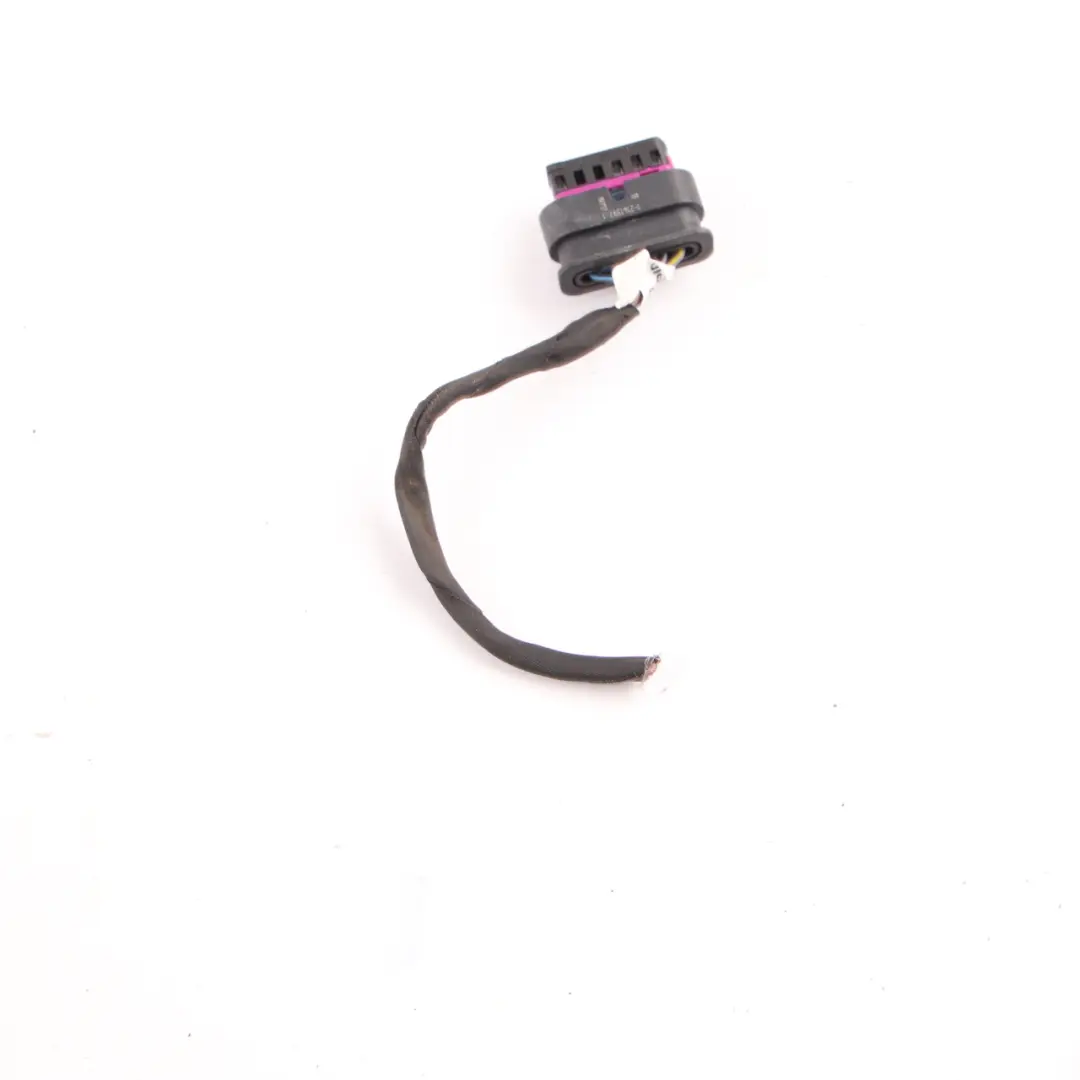 BMW F32 F82 LCI Rear Light Side Panel Right O/S Plug Socket Wiring 1-2141397-1