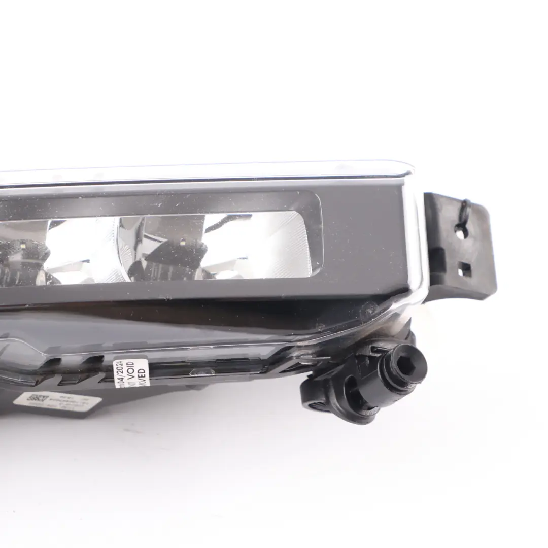 BMW F40 F46 LCI X7 G07 Front Right O/S Bumper Fog Light 7471082