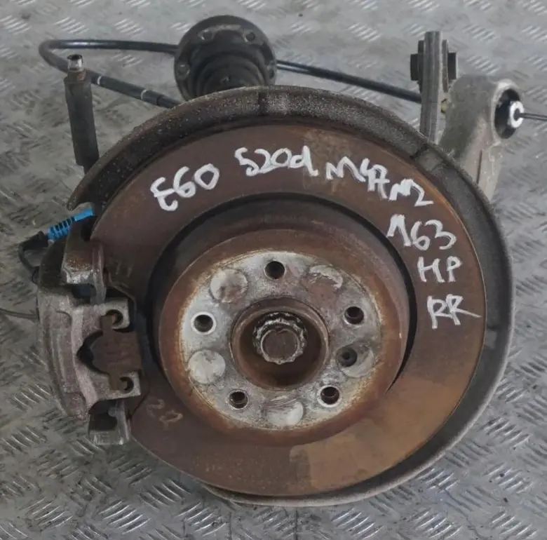 BMW 5 E60 520d M47N2 Rear Right O/S Suspension Hub Leg Brake Caliper Disc