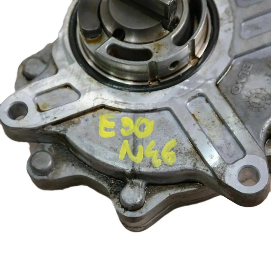 BMW E46 E60 E81 E87 E90 Gasolina N46 Culata Bomba De Vacio 7542498