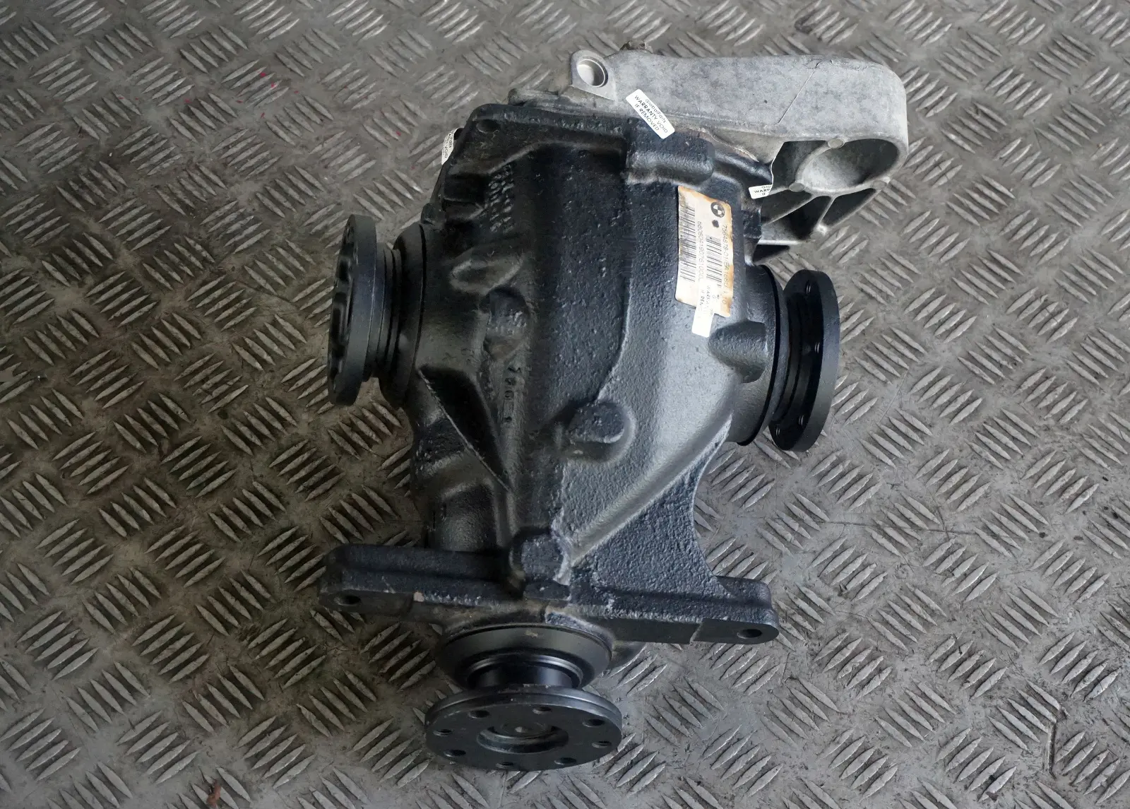 BMW  3 Series E90 320si Rear Differential Diff 4,10 Ratio 7564878 WARRANTY