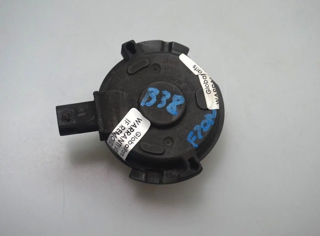 BMW 1 3 Reihe F20 F21 F22 F30 LCI Motor Aktor VANOS Sensor 7614288 11367614288