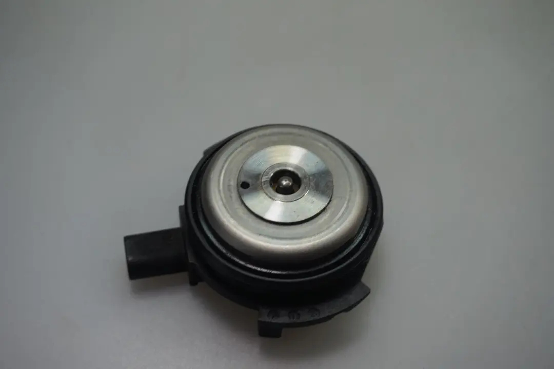 BMW 1 3 Reihe F20 F21 F22 F30 LCI Motor Aktor VANOS Sensor 7614288 11367614288